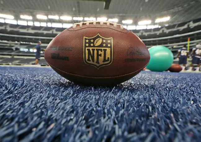 Corte respalda demanda por tope salarial en la NFL