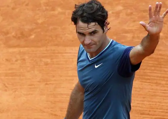 Federer vence a Djokovic y avanza a la Final de Montecarlo