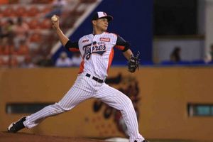 Lanzador mexicano de 16 años se va a las Grandes Ligas