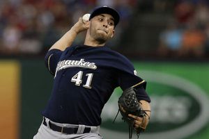 Marco Estrada destaca en victoria de Cerveceros