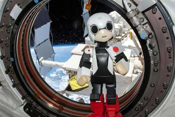 Robot astronauta dice sus primeras palabras en el espacio