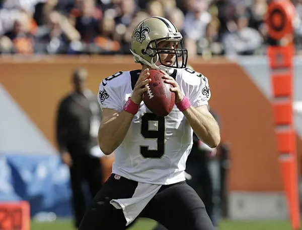 Brees lidera quinto triunfo en fila de Nueva Orleans