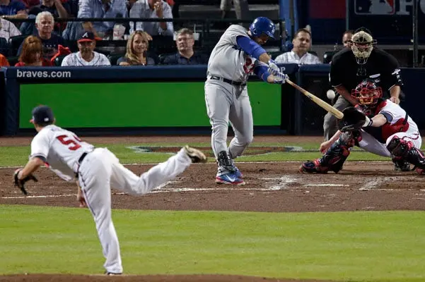Adrián González logra su primer cuadrangular en Playoffs