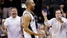 Spurs logra tranquila victoria sobre Blazers