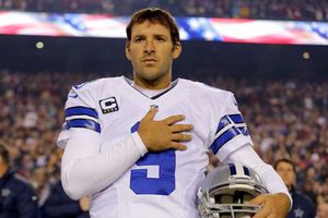 Vaqueros renegocia contrato de Tony Romo