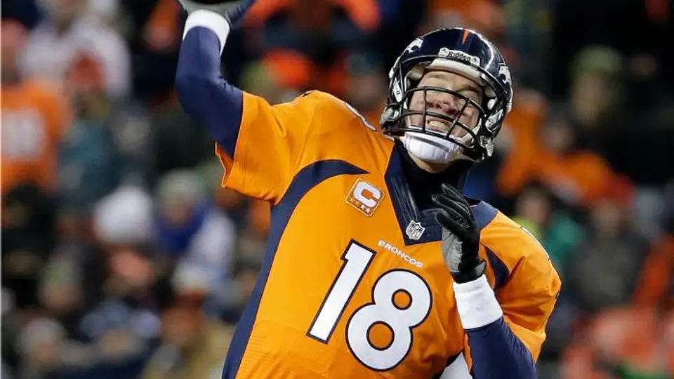 Manning apunta a récord de más pases para TD vs San Diego