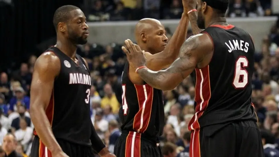 Heat recupera la delantera ante Pacers