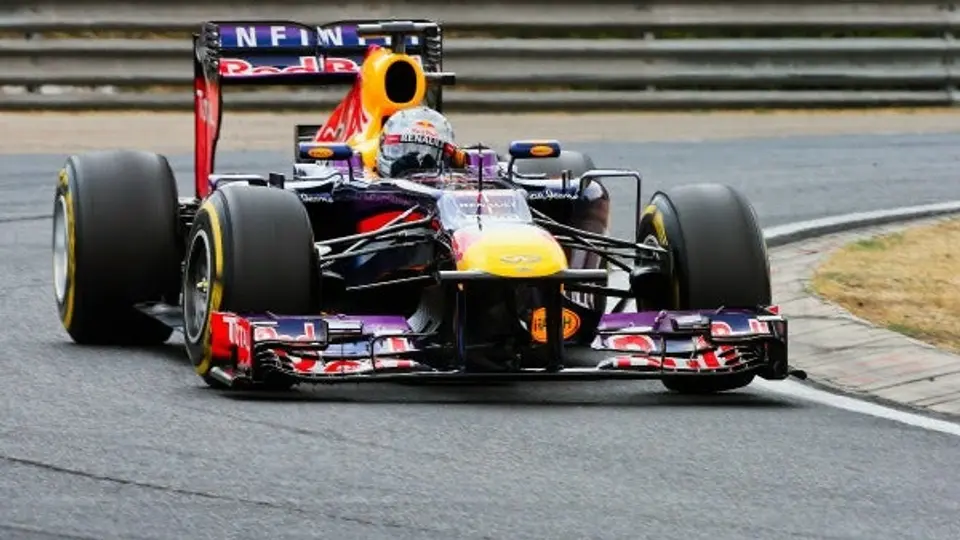 Vettel admite superioridad de Mercedes en las calificaciones