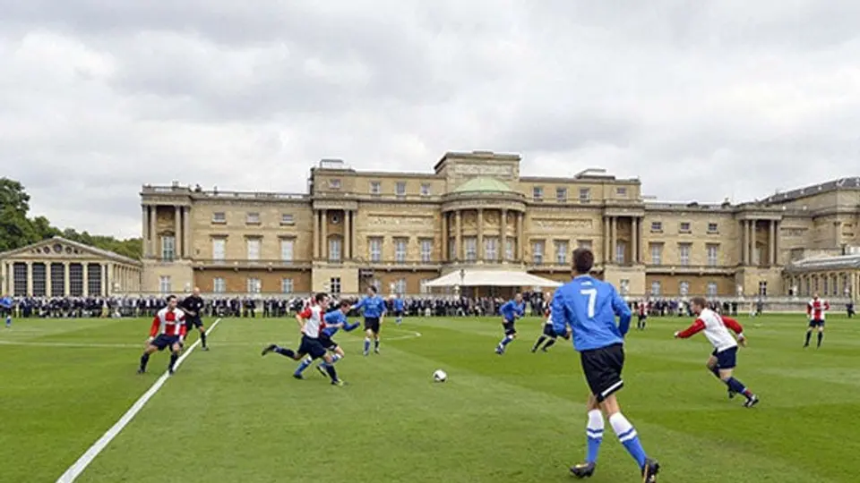 Buckingham ¡Qué cancha!