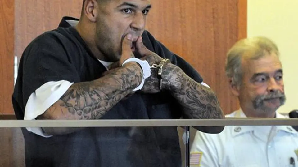 Aaron Hernández, demandado por homicidio culposo