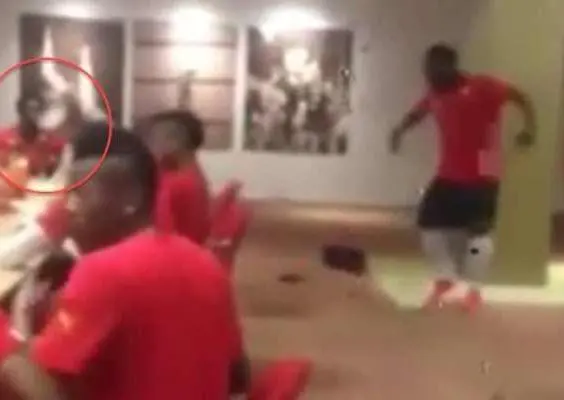 Muntari fue grabado fumando marihuana