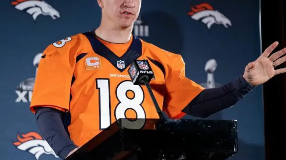 Manning ironiza con comentarios de Sherman