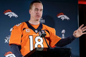 Manning ironiza con comentarios de Sherman