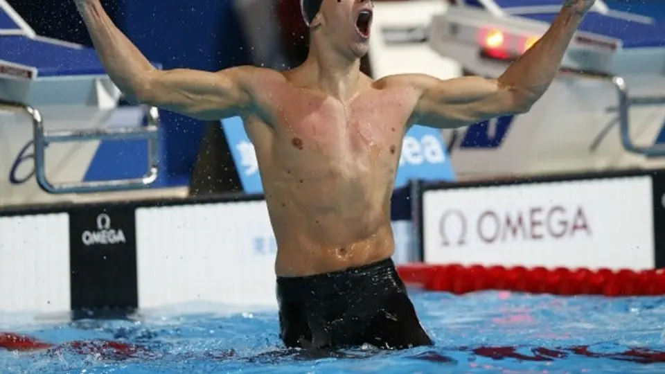 César Cielo, tricampeón mundial en 50m libres