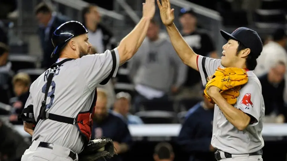 Medias Rojas vence a Yanquis en extra innings