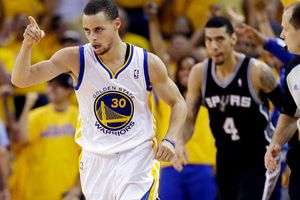 Warriors vence a Spurs y empata la serie