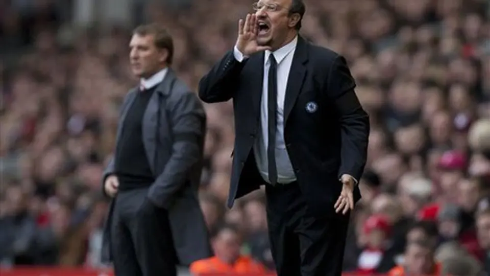 Rafael Benítez, sorprendido por el penalti en contra del Chelsea