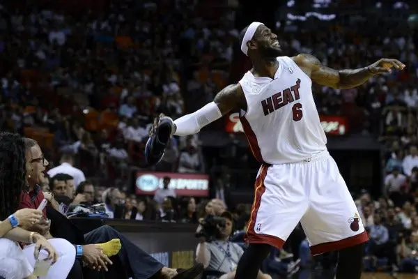 LeBron James, solidario con Kobe Bryant