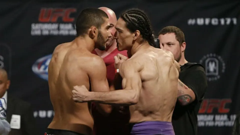 Treviño irrumpe en UFC con victoria ante Forte