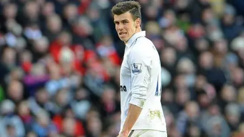Florentino Pérez negociaría en Londres por Bale