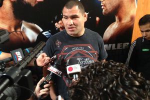 Caín Velázquez, motivado por pelear en México