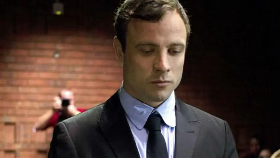 Pistorius aún está dolido por muerte de su novia