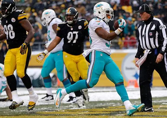 Miami vence a Pittsburgh en medio de nevada