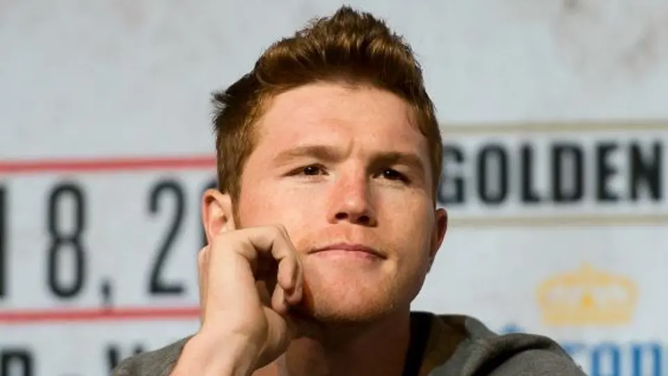 Canelo Álvarez confirma que pelea contra Lara irá por Televisa