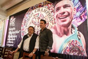 'Maravilla' Martínez desafiará al Canelo o Mayweather