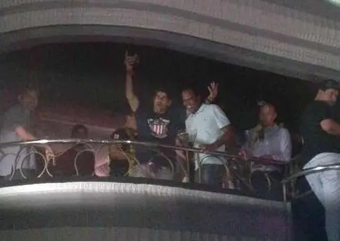 Costa celebra título del Atleti en discoteca