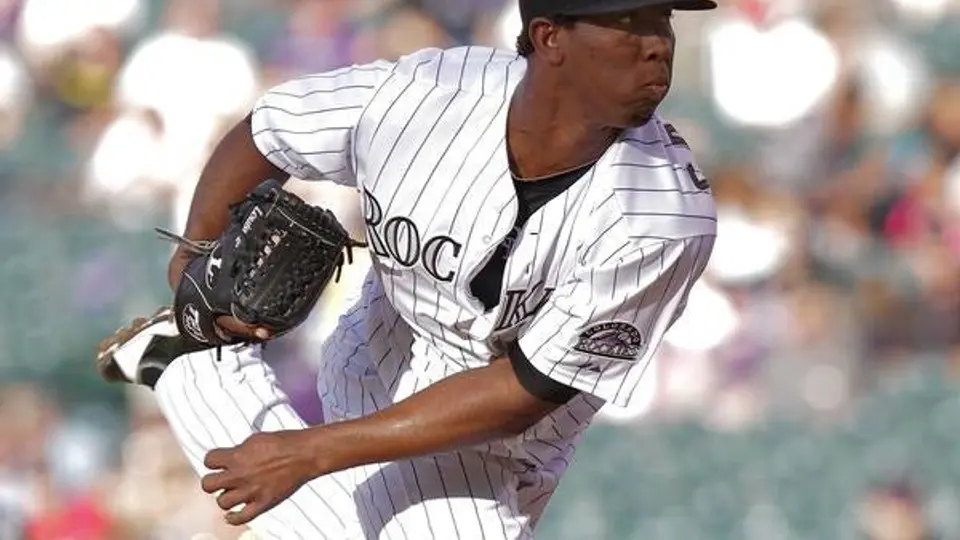 Rangers contrata a Edwar Cabrera