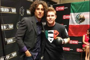 Guillermo Ochoa apoya al Canelo en Las Vegas