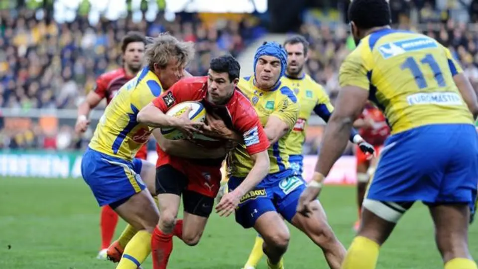 Tres internacionales de rugby francés, atacados con arma blanca