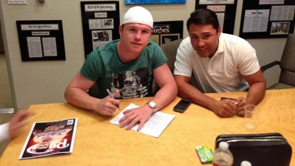 Mayweather se enfrentará a Canelo en septiembre