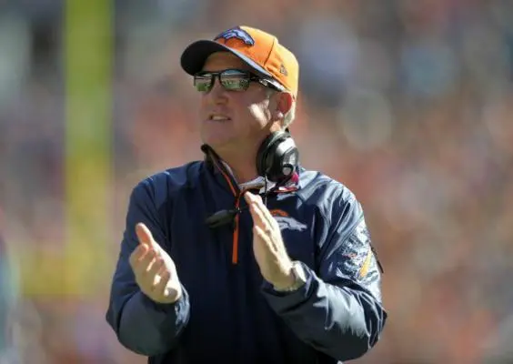 John Fox regresará este lunes como coach de los Broncos