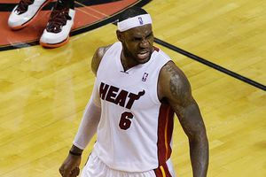 LeBron luce y el Heat amplía ventaja sobre Pacers