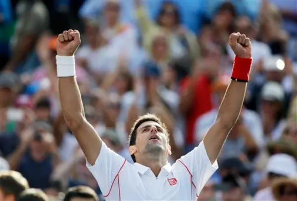Djokovic derrota a Wawrinka y es finalista del US Open