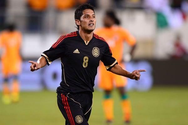 En su vuelta como titular, Reyna trasladó su olfato goleador de la Liga al Tri | MEXSPORT