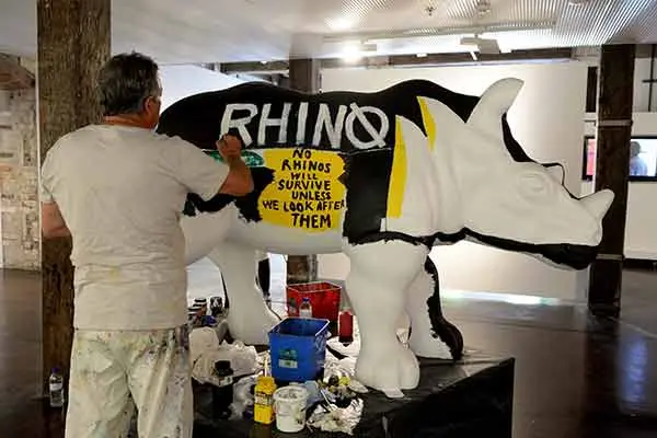 Proyecto artístico en defensa del rinoceronte