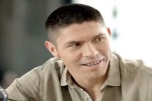 Marco Fabián y el 'hermoso' Peralta en comercial