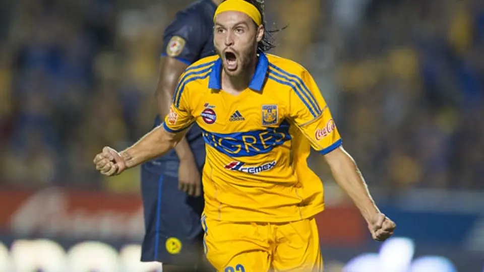 Tigres derrota al América y mantiene sus esperanzas de Liguilla