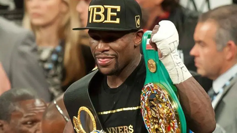 "Canelo debe aprender de esta derrota": Floyd Mayweather