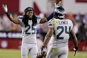 Halcones Marinos vuela alto en el Oeste de la Naconal