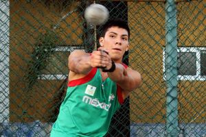 Diego del Real consigue Oro en lanzamiento de martillo