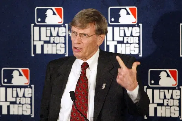 Bud Selig anuncia su retiro para 2015