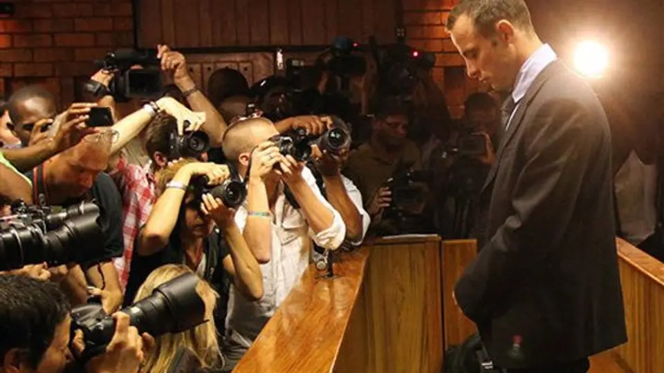 Pistorius irá a juicio hasta el próximo año
