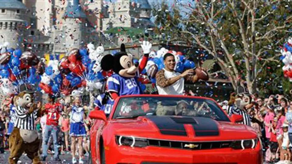 Malcolm Smith celebra el MVP en Disney