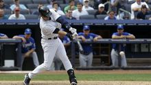 Derek Jeter se lesiona en su regreso con Yanquis