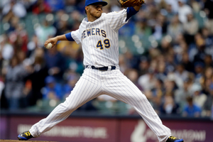 Yovani Gallardo es superado por los Yankees