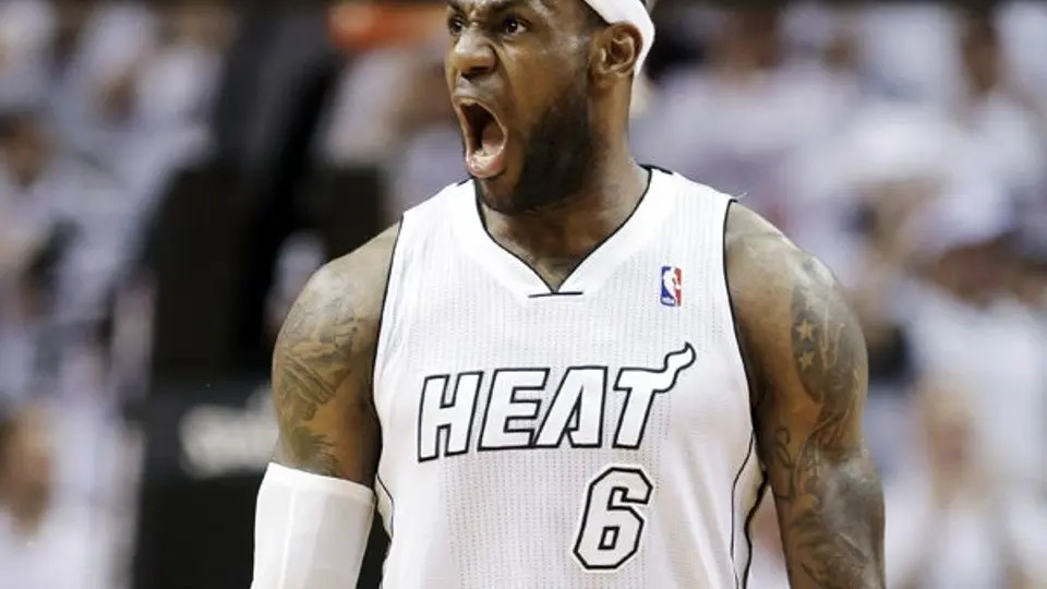 Heat toma ventaja de 2-0 ante Bucks